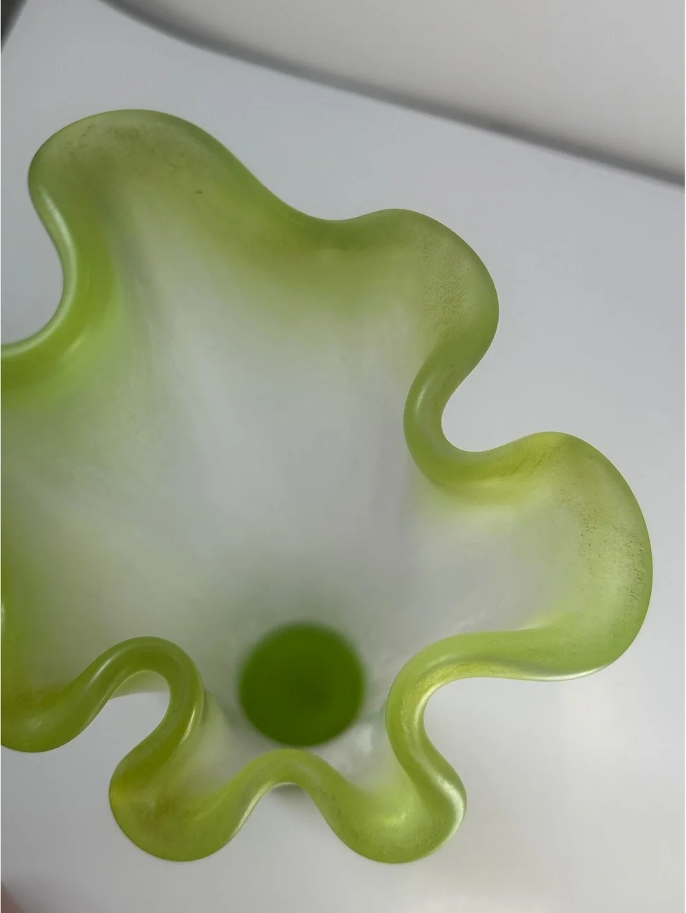 Kosta Boda Fungi Frosted Glass Vase Ruffled Rim Green Ulrica Hydman-Vallien